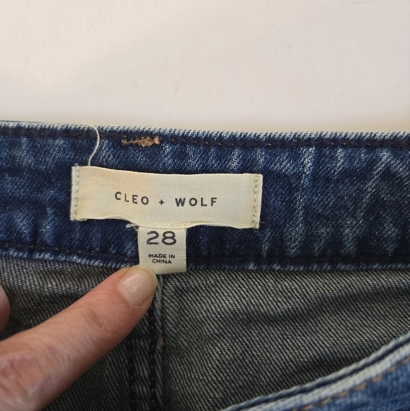Cleo + Wolf blue cutoff distressed denim shorts sz 28 - Picture 5 of 7